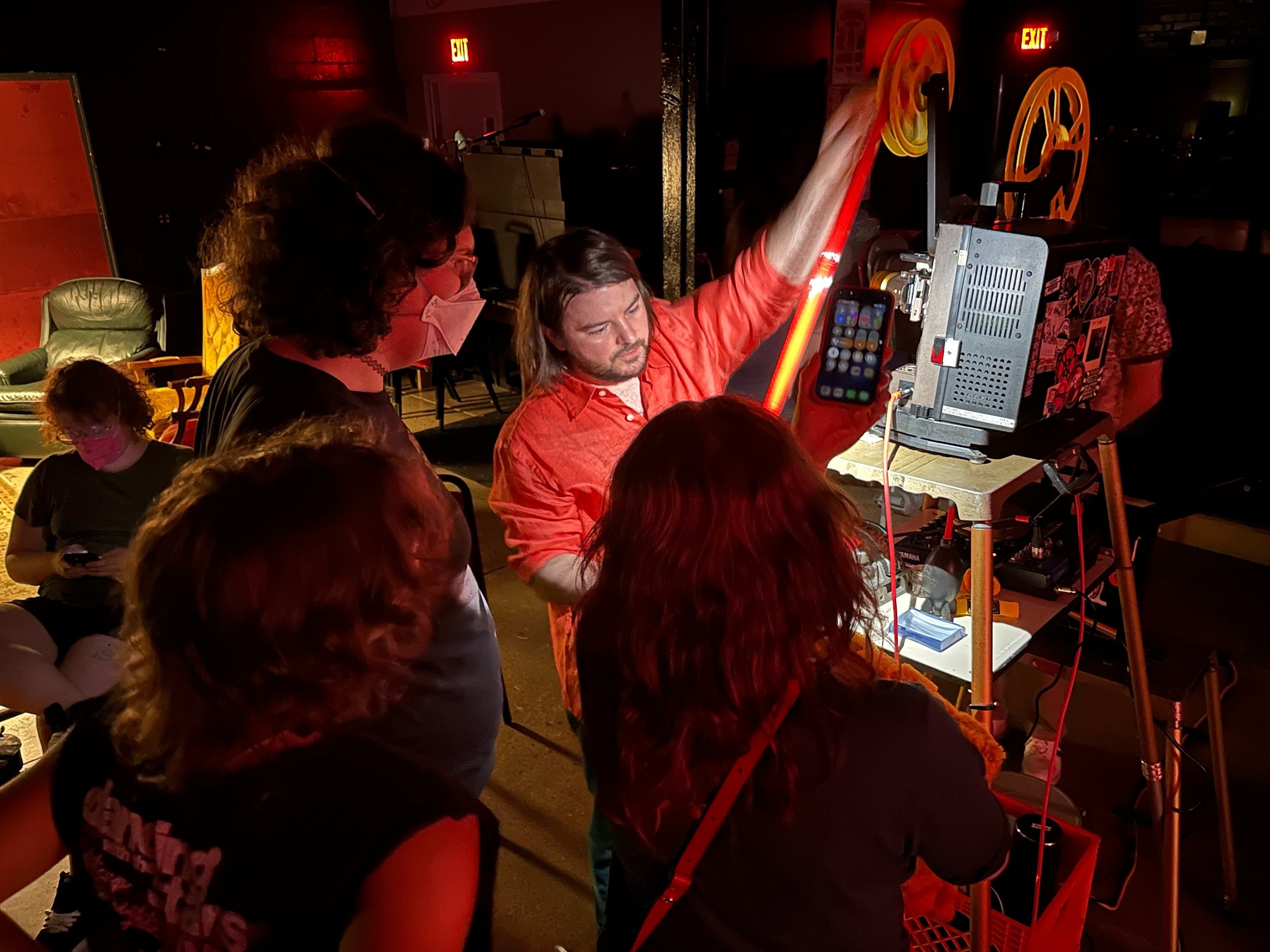 GIANT SCREAM SHOW - image 1